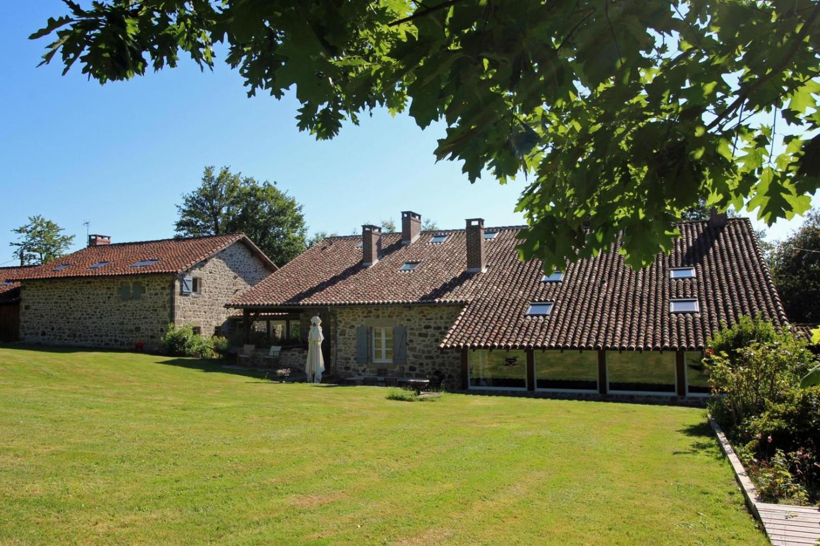 La Grande Foret Bed & Breakfast Saint-Jouvent Exterior photo